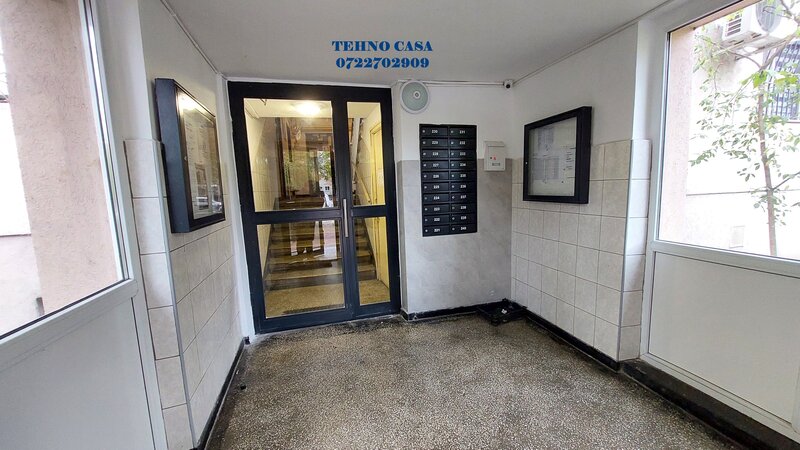 Titan, metrou 1 Decembrie 10 minute mers, bloc reabilitat, stradal