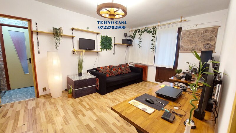 Titan, metrou 1 Decembrie 10 minute mers, bloc reabilitat, stradal