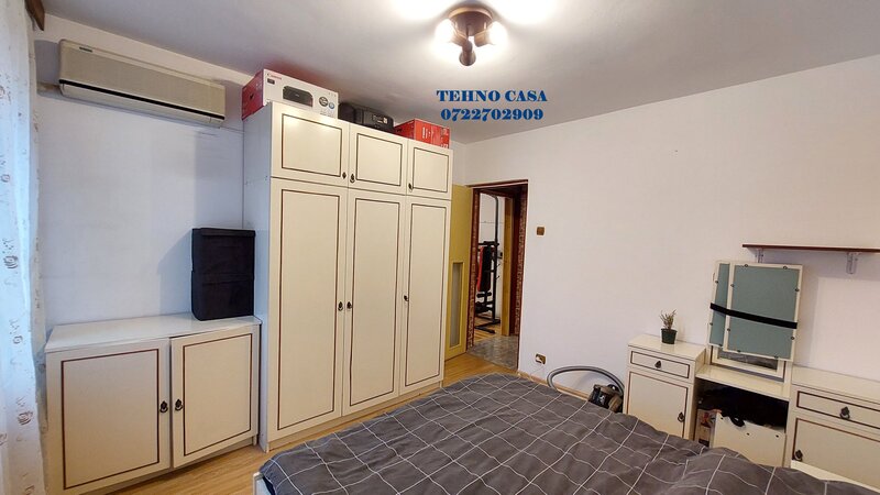 Titan, metrou 1 Decembrie 10 minute mers, bloc reabilitat, stradal