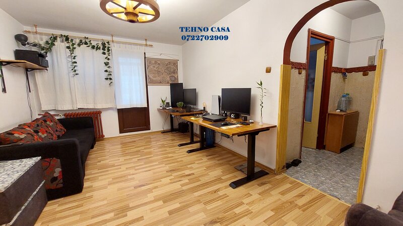 Titan, metrou 1 Decembrie 10 minute mers, bloc reabilitat, stradal